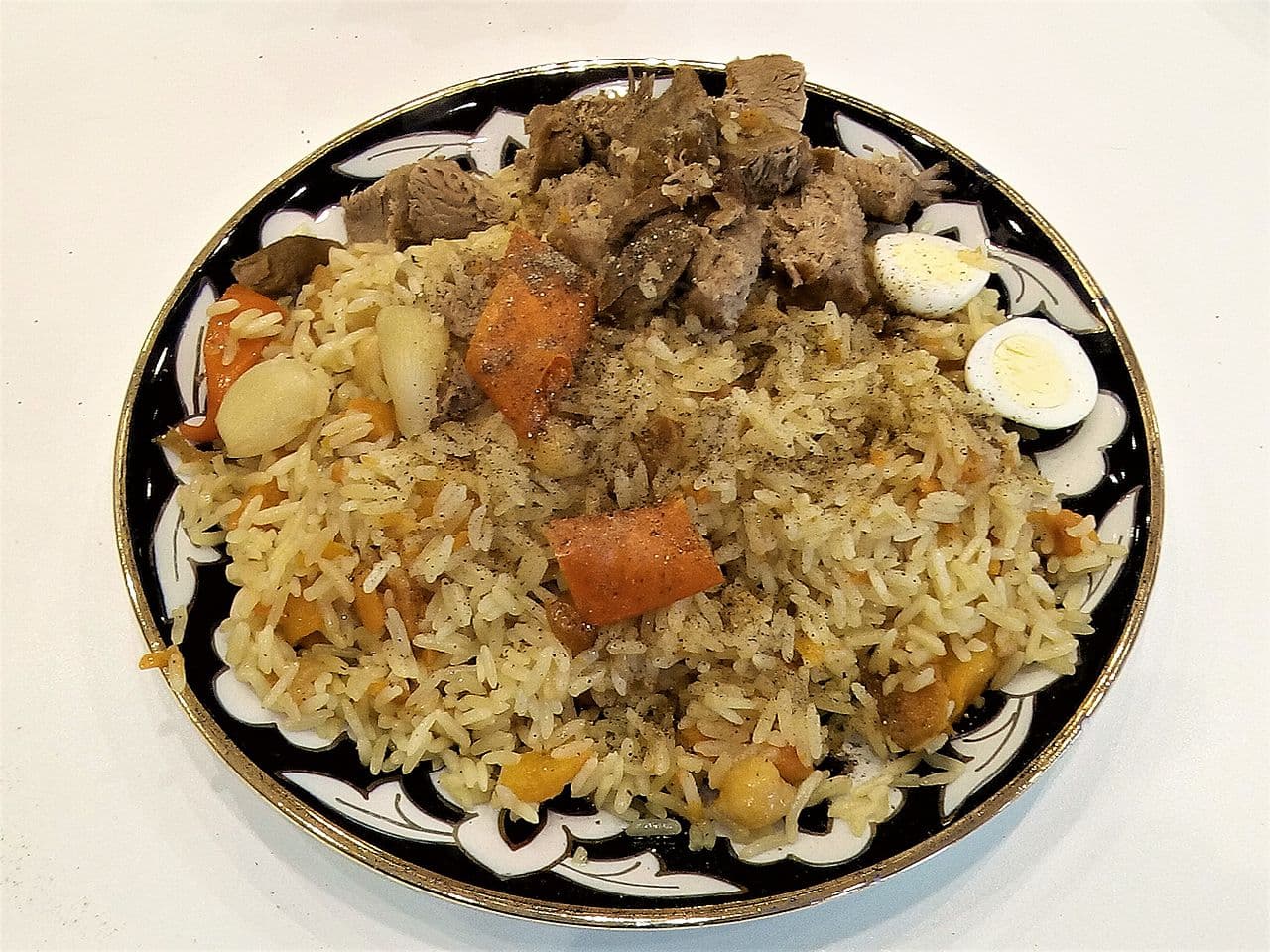 Plov ouzbek : le plat national, ses secrets et où le goûter
