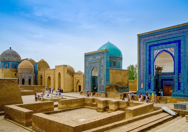 Allée de mausolées de Chakhi-Zinda