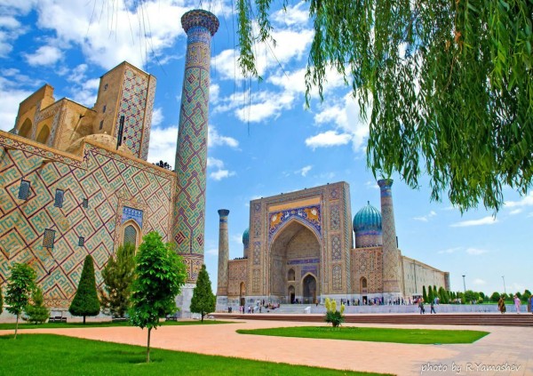 Médersa d'Ouloug Beg sur le Registan