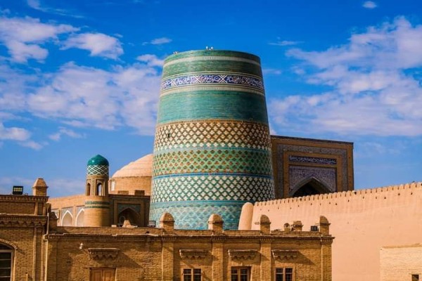 Détail du minaret Kalta Minor à Khiva