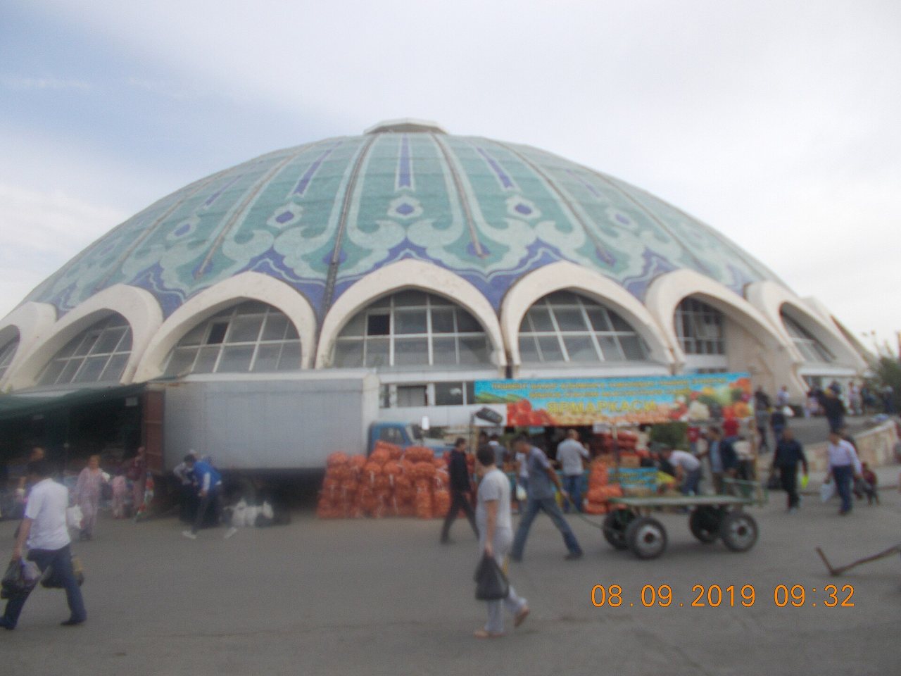 La coupole moderniste du bazar Chorsou à Tachkent